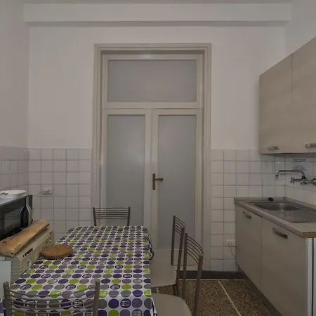 B&B Near It 2 *